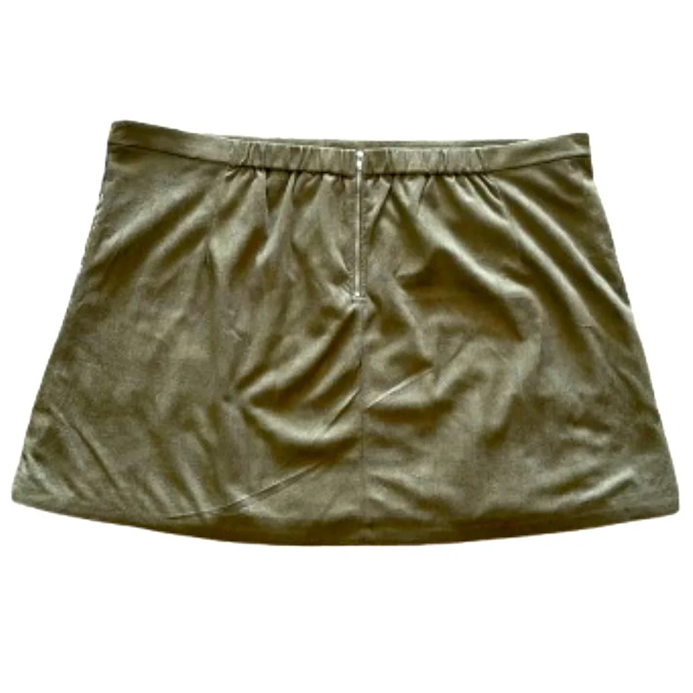 Savannah Jane size 3X sage green floral embroidered skirt with rear zipper - Picture 2 of 6